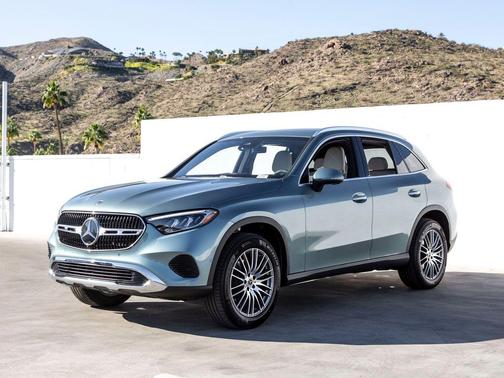 2026 Mercedes-Benz GLC 300 Base