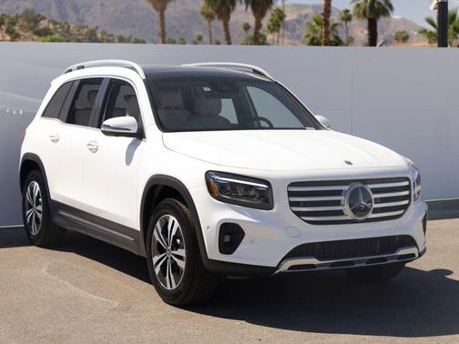 Polar White 2026 Mercedes-Benz GLB 250 4MATIC