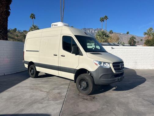 2022 Mercedes-Benz Sprinter 2500 Standard Roof