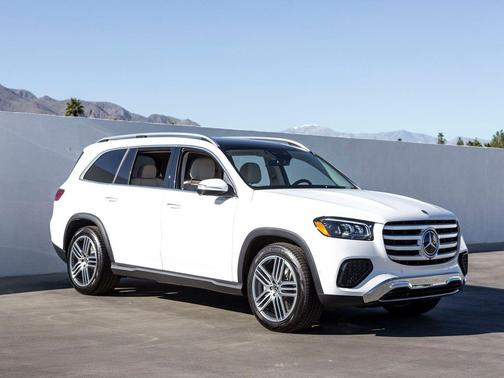 2026 Mercedes-Benz GLS 450 4MATIC