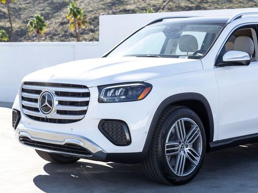 2026 Mercedes-Benz GLS 450 4MATIC