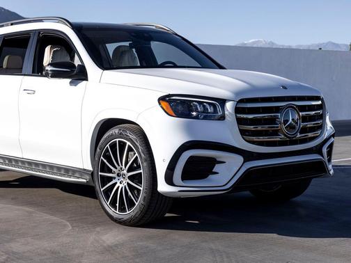 2026 Mercedes-Benz GLS 580 4MATIC