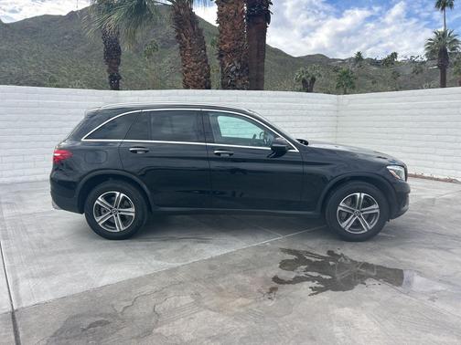 2019 Mercedes-Benz GLC 300 Base
