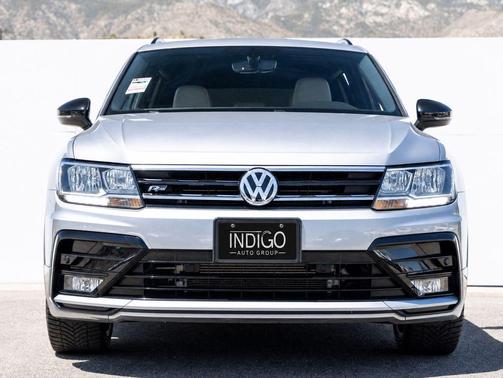 Pyrite Silver Metallic 2020 Volkswagen Tiguan 2.0T SE R-Line Black 4MOTION