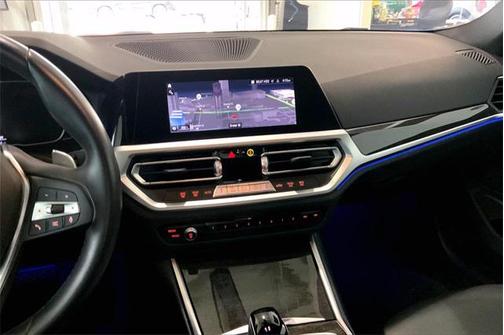 2022 BMW 330 i