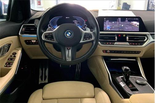 2022 BMW 330e iPerformance