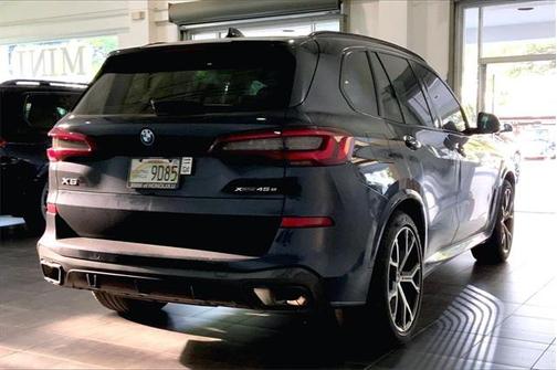2023 BMW X5 xDrive45e
