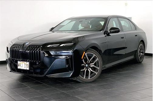 2023 BMW 740 i