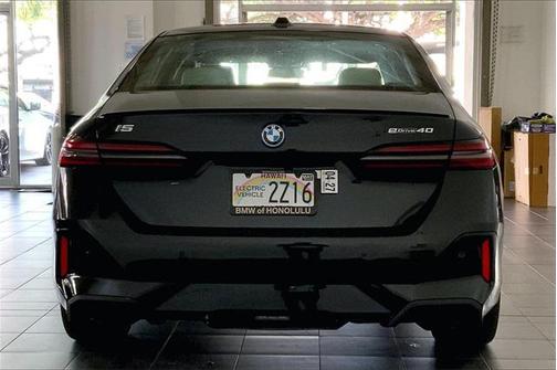 2025 BMW i5 eDrive40