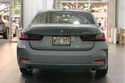 2023 BMW 330 i