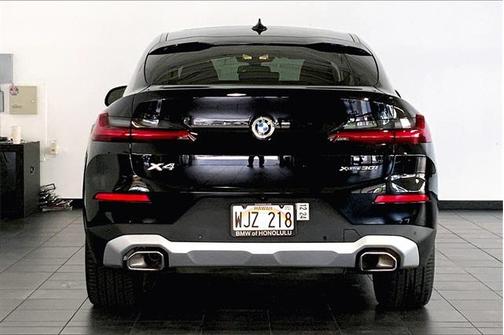 2023 BMW X4 xDrive30i