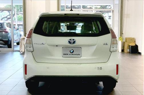 2017 Toyota Prius v Two