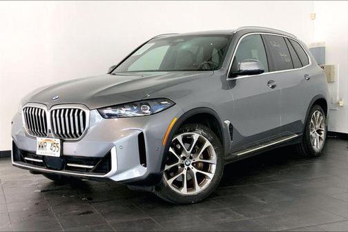 Gray Metallic 2024 BMW X5 xDrive40i