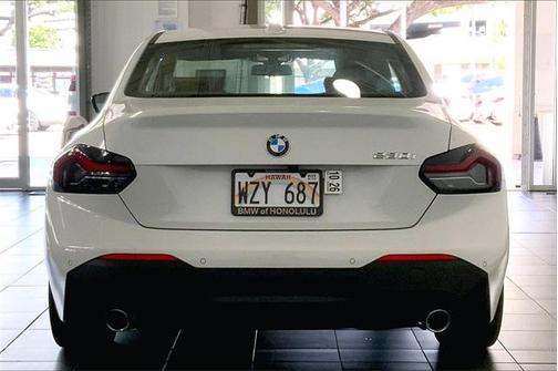 2025 BMW 230 i