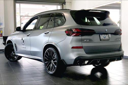 Gray Metallic 2026 BMW X5 sDrive40i