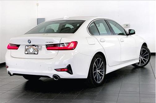 2021 BMW 330 i