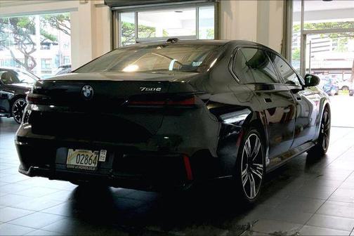 Black Sapphire Metallic 2025 BMW 750e i xDrive