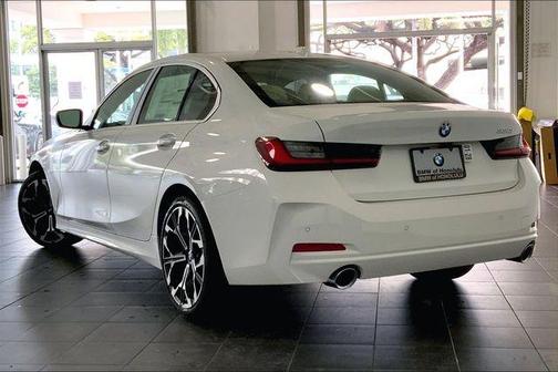 Alpine White 2026 BMW 330 i