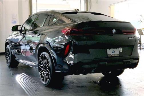Black Sapphire Metallic 2026 BMW X6 M Competition