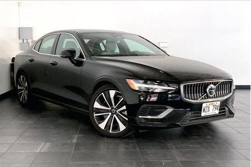 2023 Volvo S60 Recharge Plug-In Hybrid Ultimate