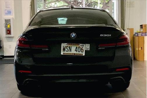 2022 BMW 530 i