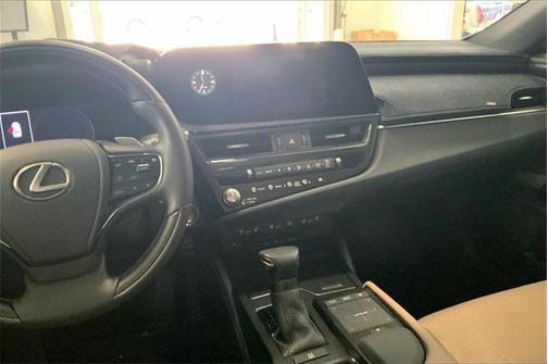 2022 Lexus ES 350 Luxury