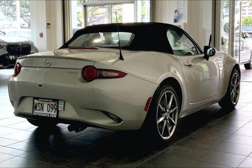 Quartz Metallic 2022 Mazda MX-5 Miata Grand Touring