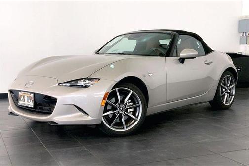 Quartz Metallic 2022 Mazda MX-5 Miata Grand Touring