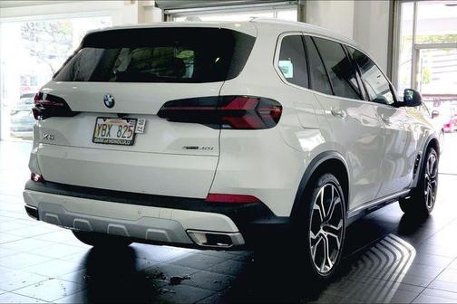 Alpine White 2026 BMW X5 sDrive40i