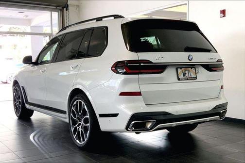 2023 BMW X7 xDrive40i