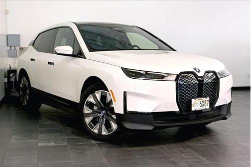 2025 BMW iX xDrive50