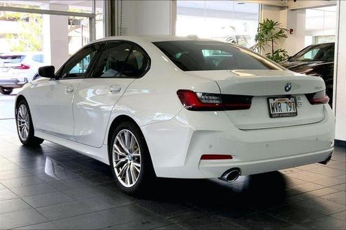 Alpine White 2023 BMW 330 330i