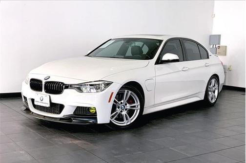 2018 BMW 330e iPerformance