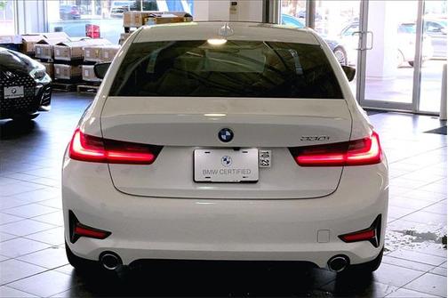 2020 BMW 330 i