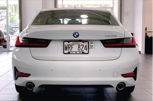 2022 BMW 330 i
