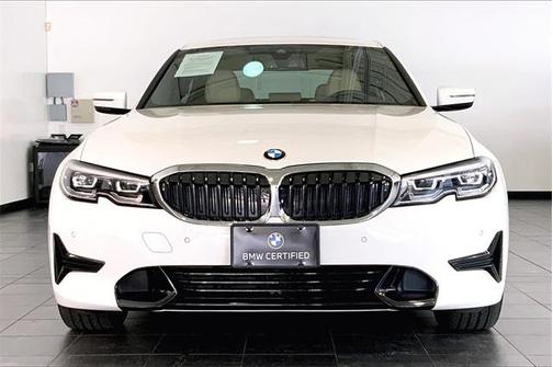 2022 BMW 330 i