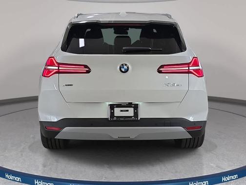 Mineral White Metallic 2026 BMW X3 30 xDrive