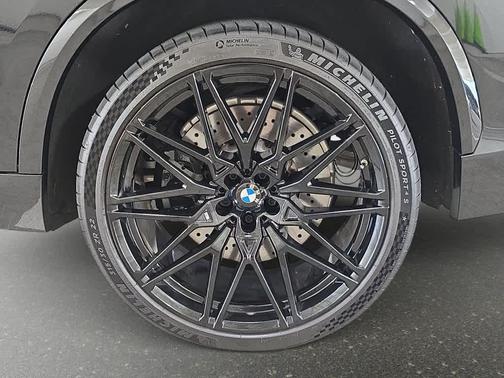 Black Sapphire Metallic 2026 BMW X5 M Competition