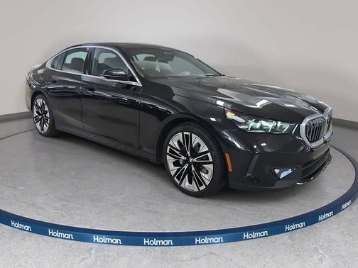 Black Sapphire Metallic 2026 BMW 530 i