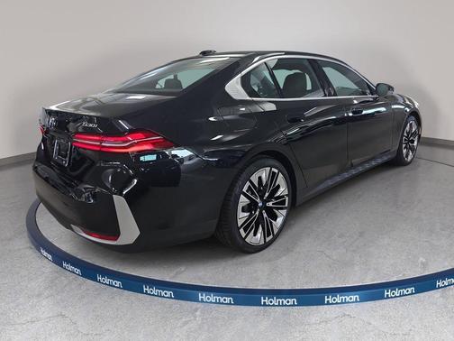 Black Sapphire Metallic 2026 BMW 530 i
