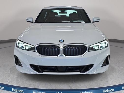 Mineral White Metallic 2025 BMW 330 i