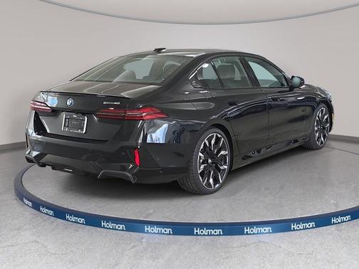 Black Sapphire Metallic 2026 BMW i5 eDrive40