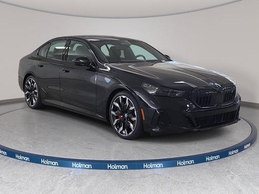 Black Sapphire Metallic 2026 BMW i5 eDrive40