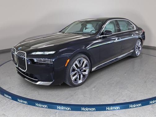 Carbon Black Metallic 2023 BMW i7 xDrive60