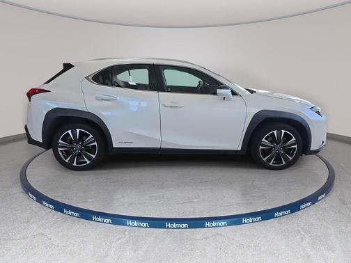 White Pearl 2021 Lexus UX 250h Base