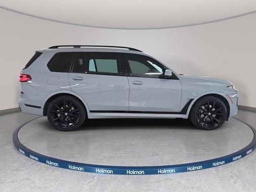 Brooklyn Gray Metallic 2024 BMW X7 xDrive40i