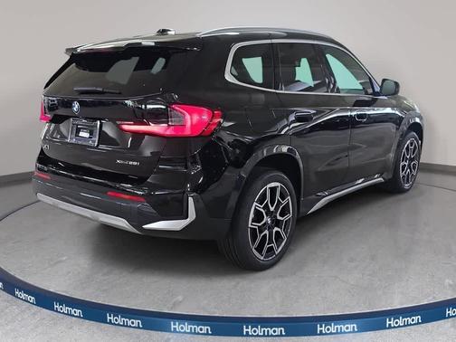 Jet Black 2025 BMW X1 xDrive28i