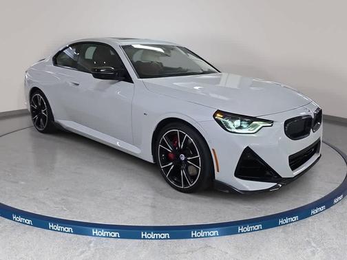 Mineral White Metallic 2025 BMW M240 i xDrive