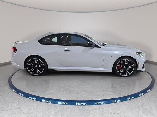Mineral White Metallic 2025 BMW M240 i xDrive