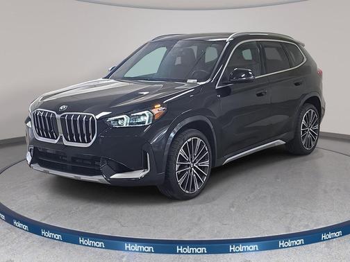 Black Sapphire Metallic 2026 BMW X1 xDrive28i